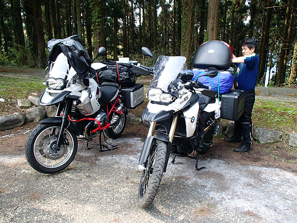 Ｒ１２００ＧＳ　ＲａｌｌｙｅとＦ８００ＧＳ